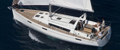 44' Beneteau 2014 Yacht For Sale